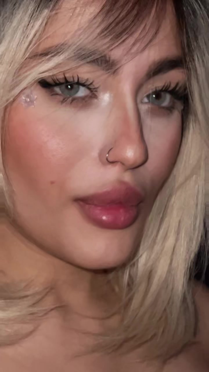 @rozhstorm