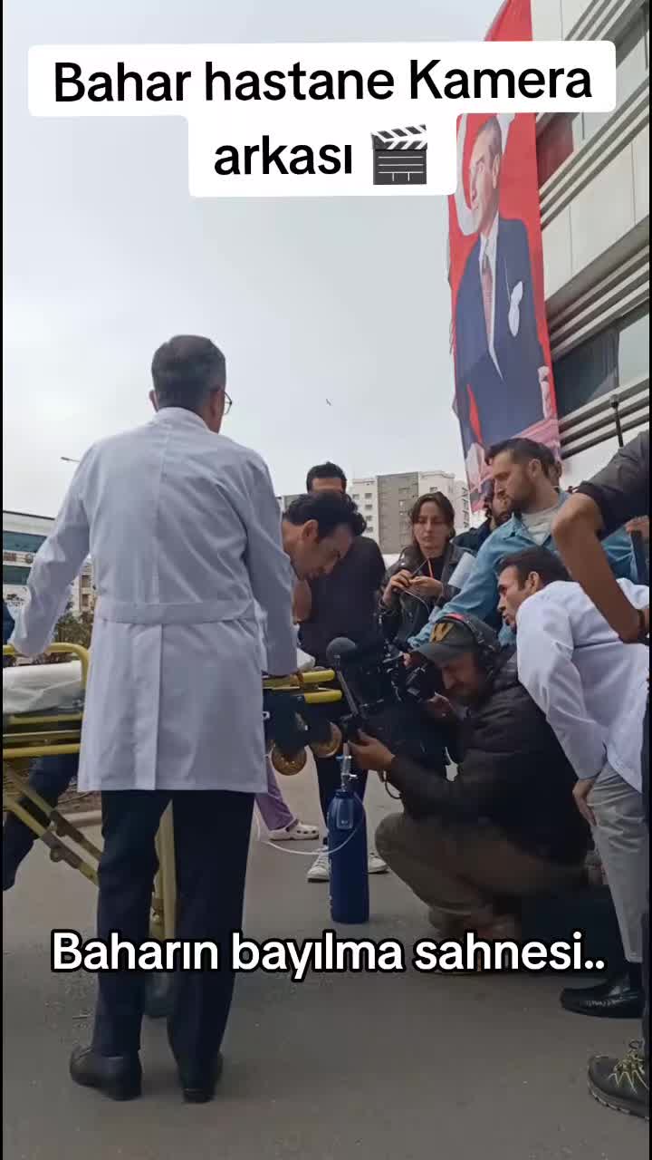 @Kamera Arkası