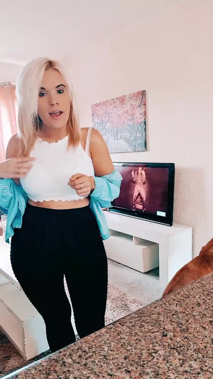 @kylalouise02