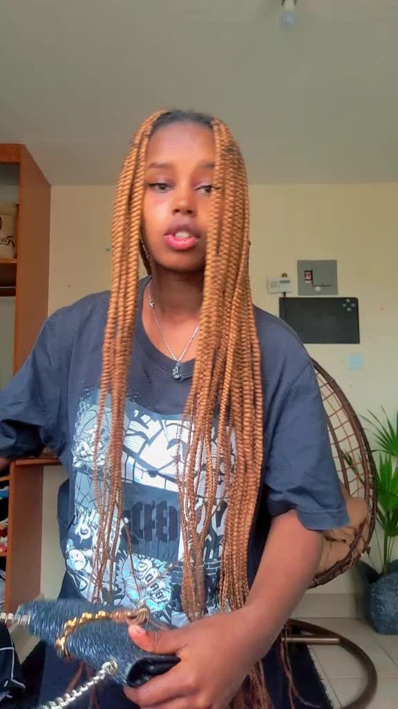 @Lisahgitau