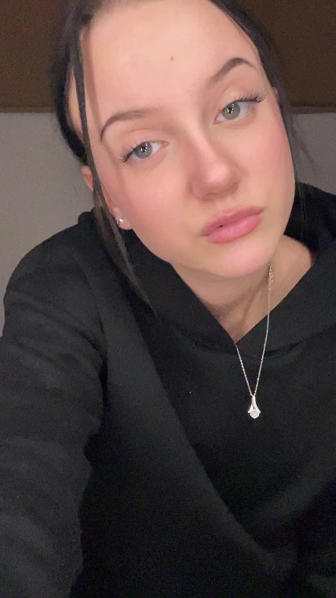 @Emily🌹