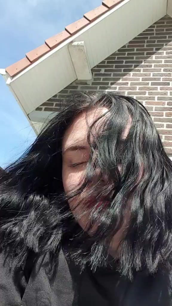 @Laura