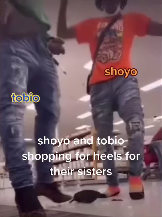 @<:o