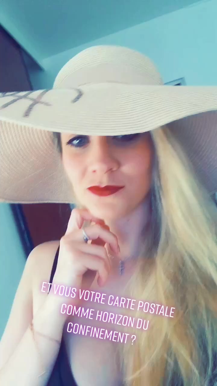 @Delphine🌺