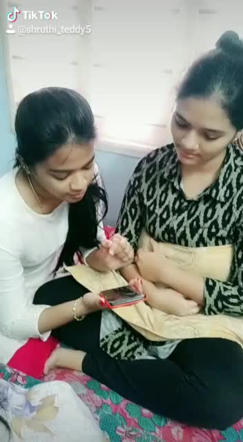 @shonali_pavi