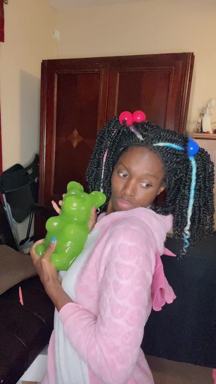 @Ebony Latashe
