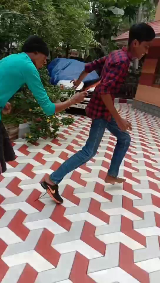 @꧁༒☬കിടുകാച്ചീസ് ☬༒꧂
