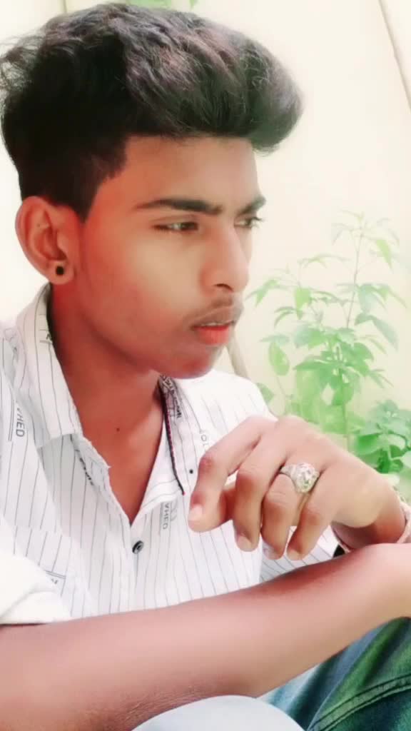 @Kumar royal .....👈