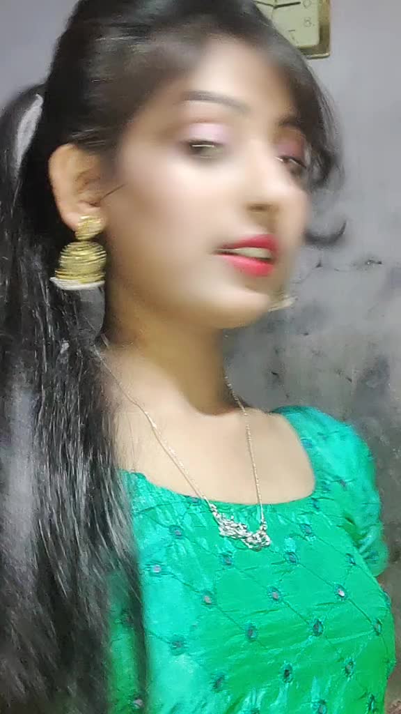 @Gorakhpuriya girl (Honey)😊