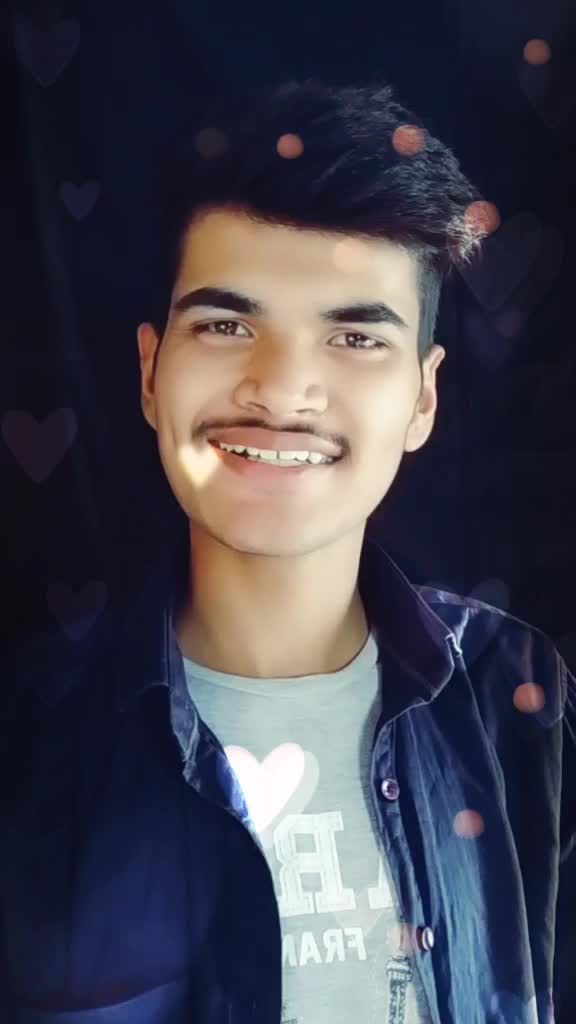 @HÃRSHÚÙ😘😘