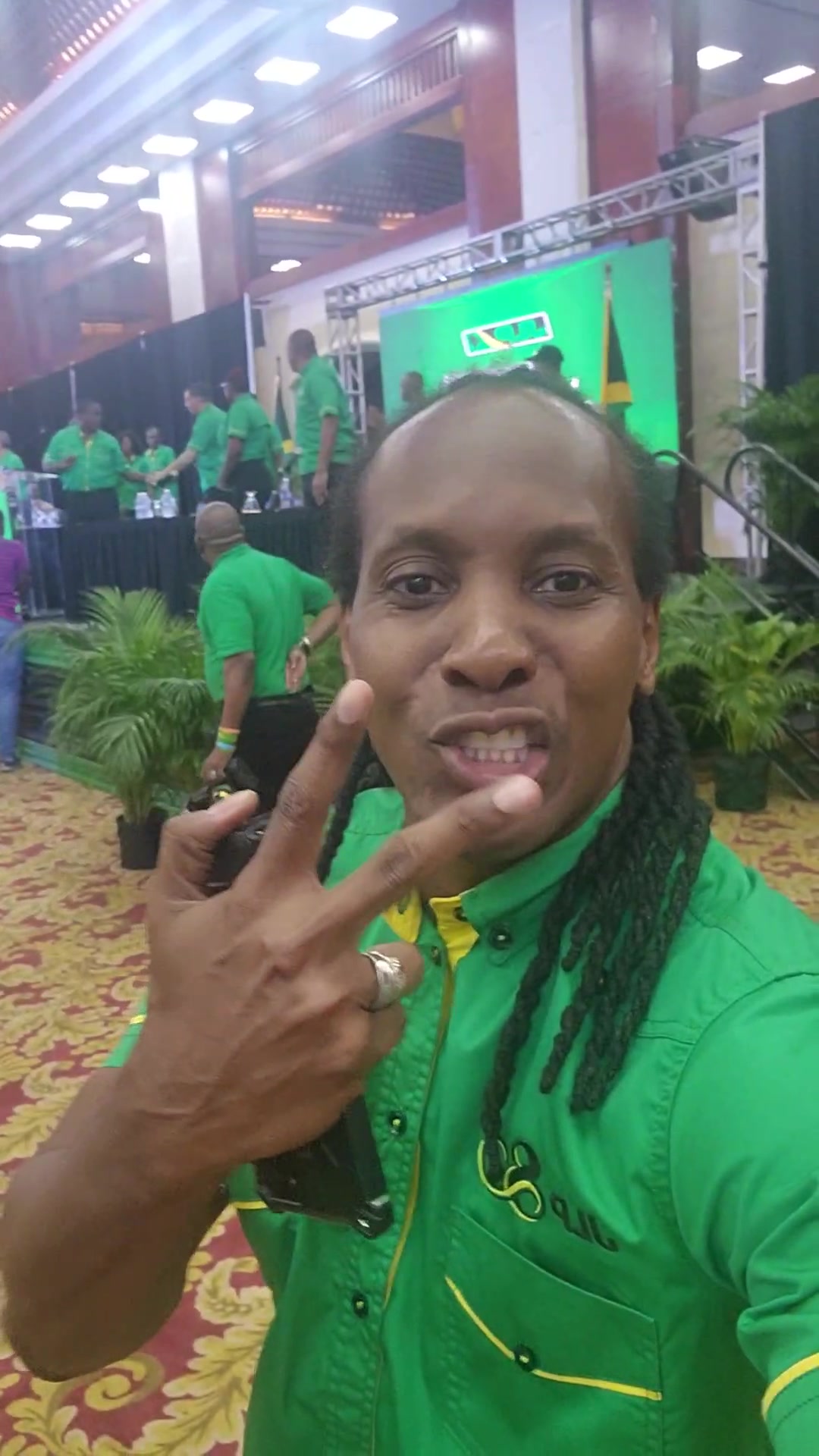 @alandoterrelonge