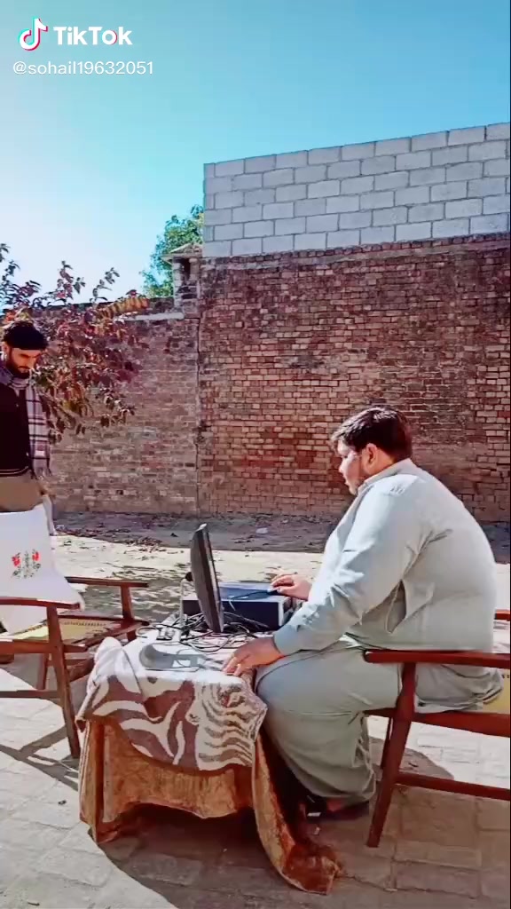 @Funny videos😂🤣😅