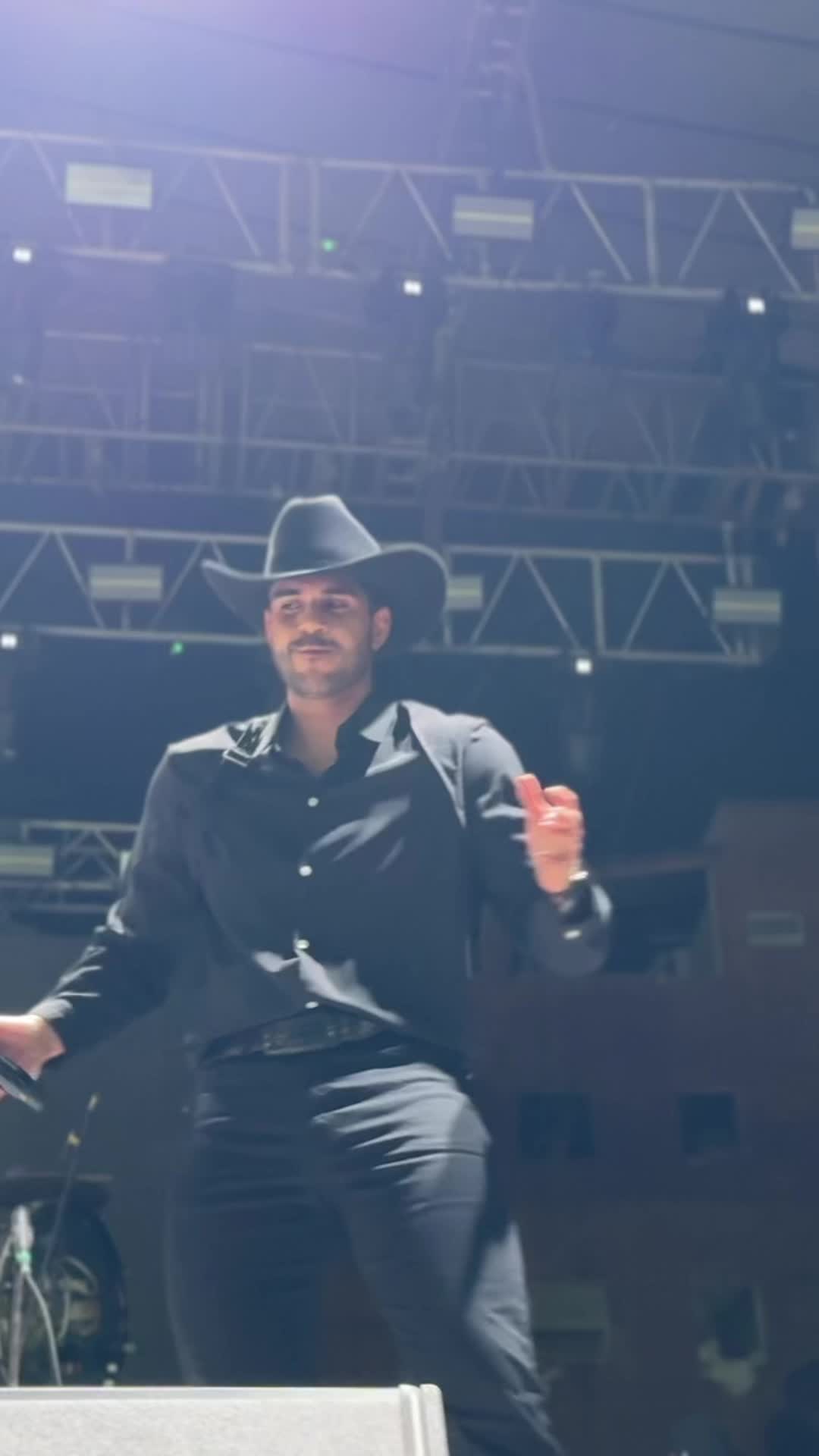 @César Quezada🤠