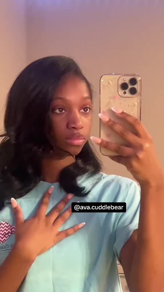 @Ava
