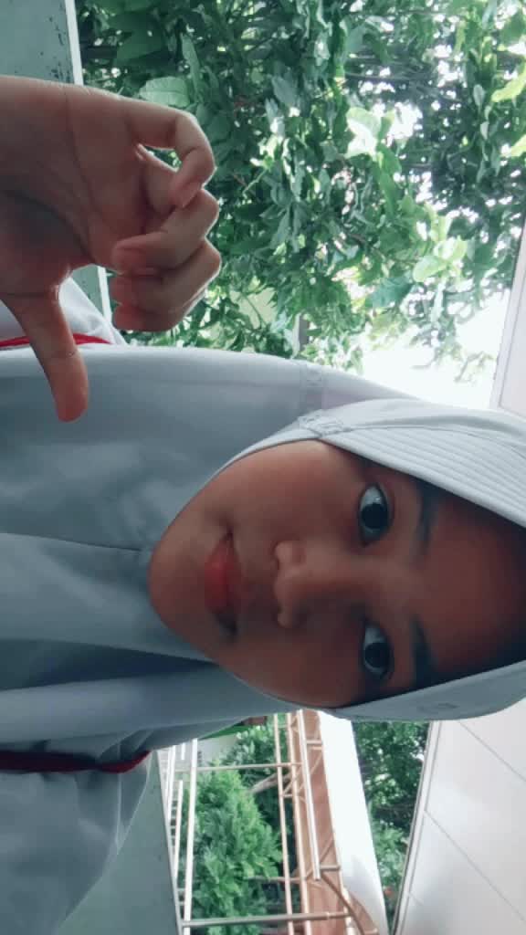 @Ayu Aura Fitria