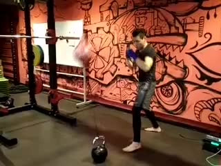 @易阳