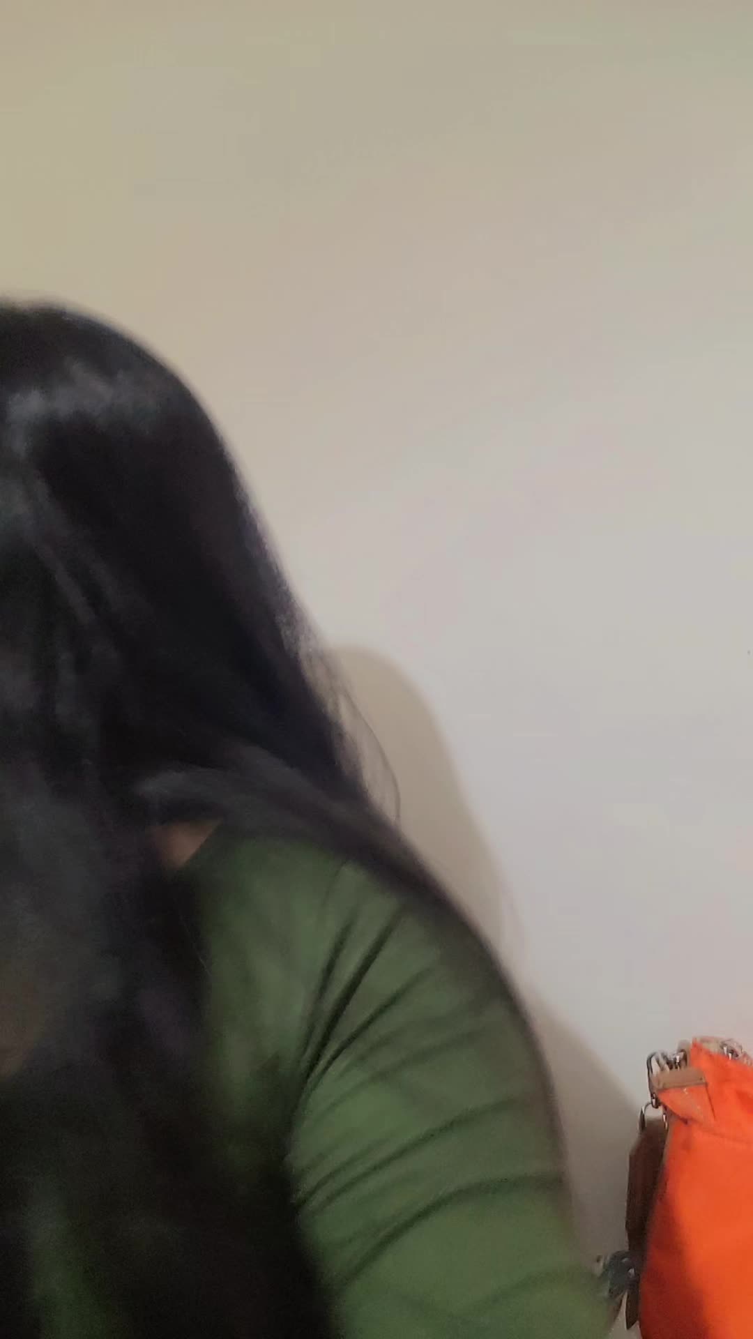 @ariana🧡