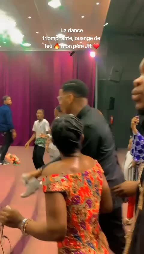 @Enock yala Atmosph&egrave;re 🔥