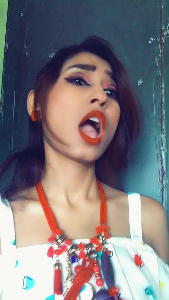 @Dhriti❤️Hiya❤️Singha
