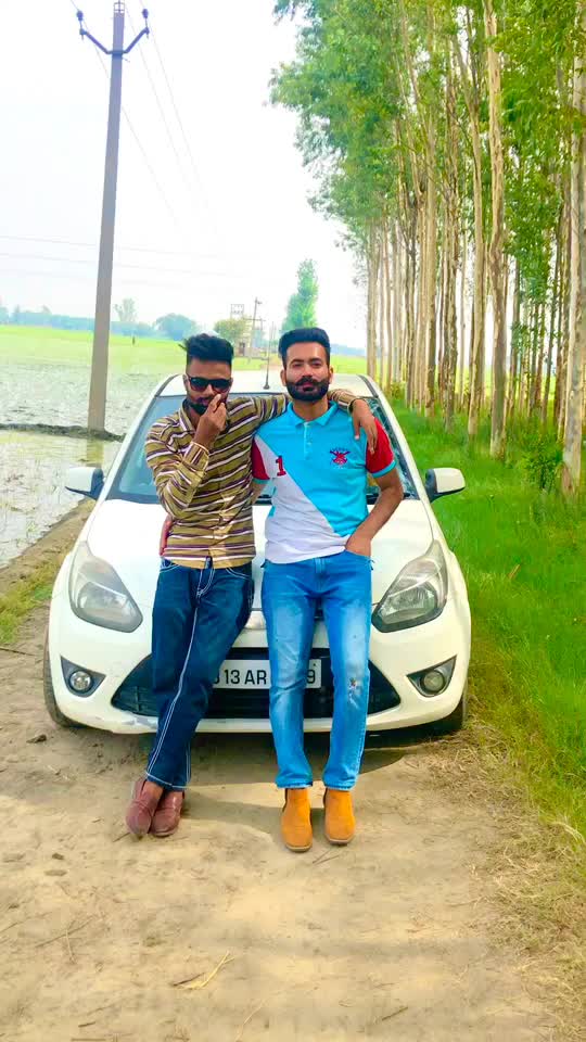 @i am vijay 🔵™