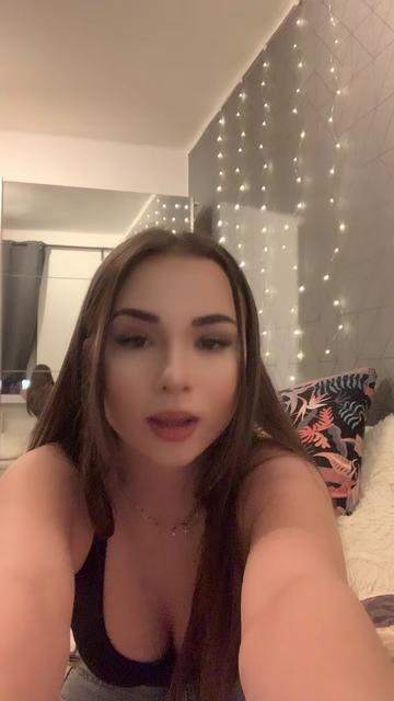@👽