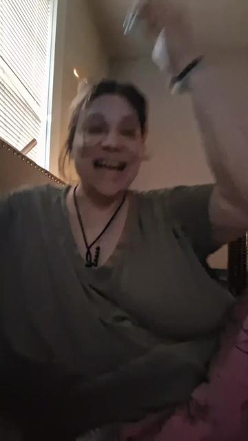 @Loghal409