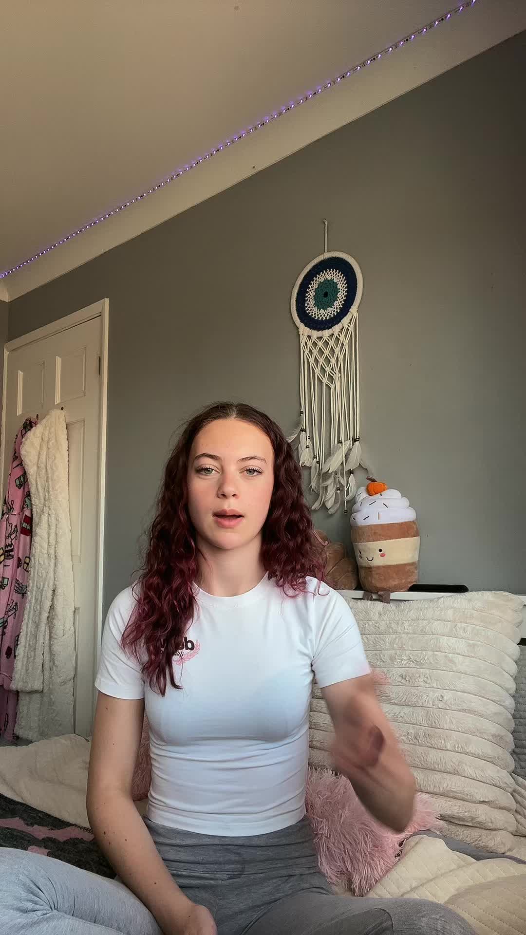 @𝓛𝓲𝓵𝔂 𝓪𝓷𝓷
