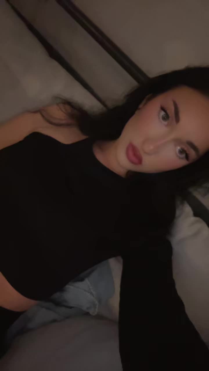 @HoneyyyMaria