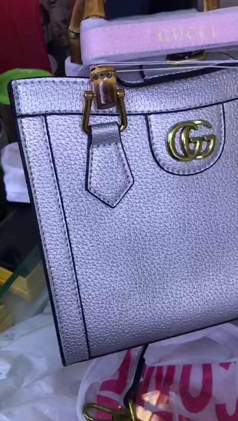 @Golden_Glow_Couture