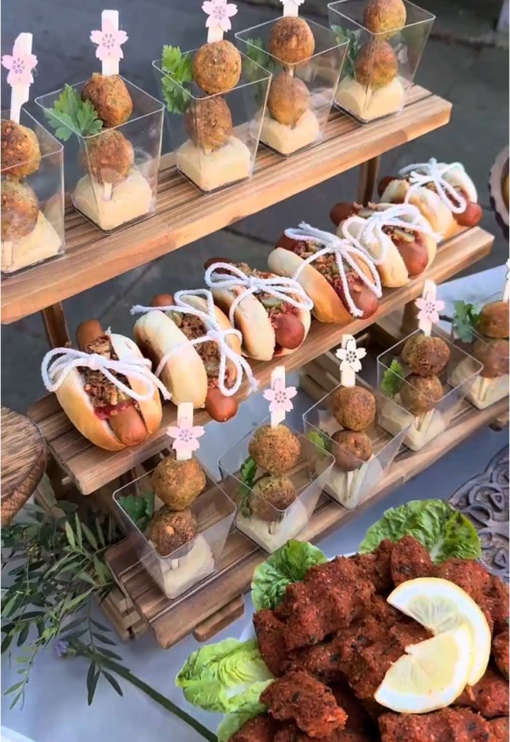 @creayums_catering