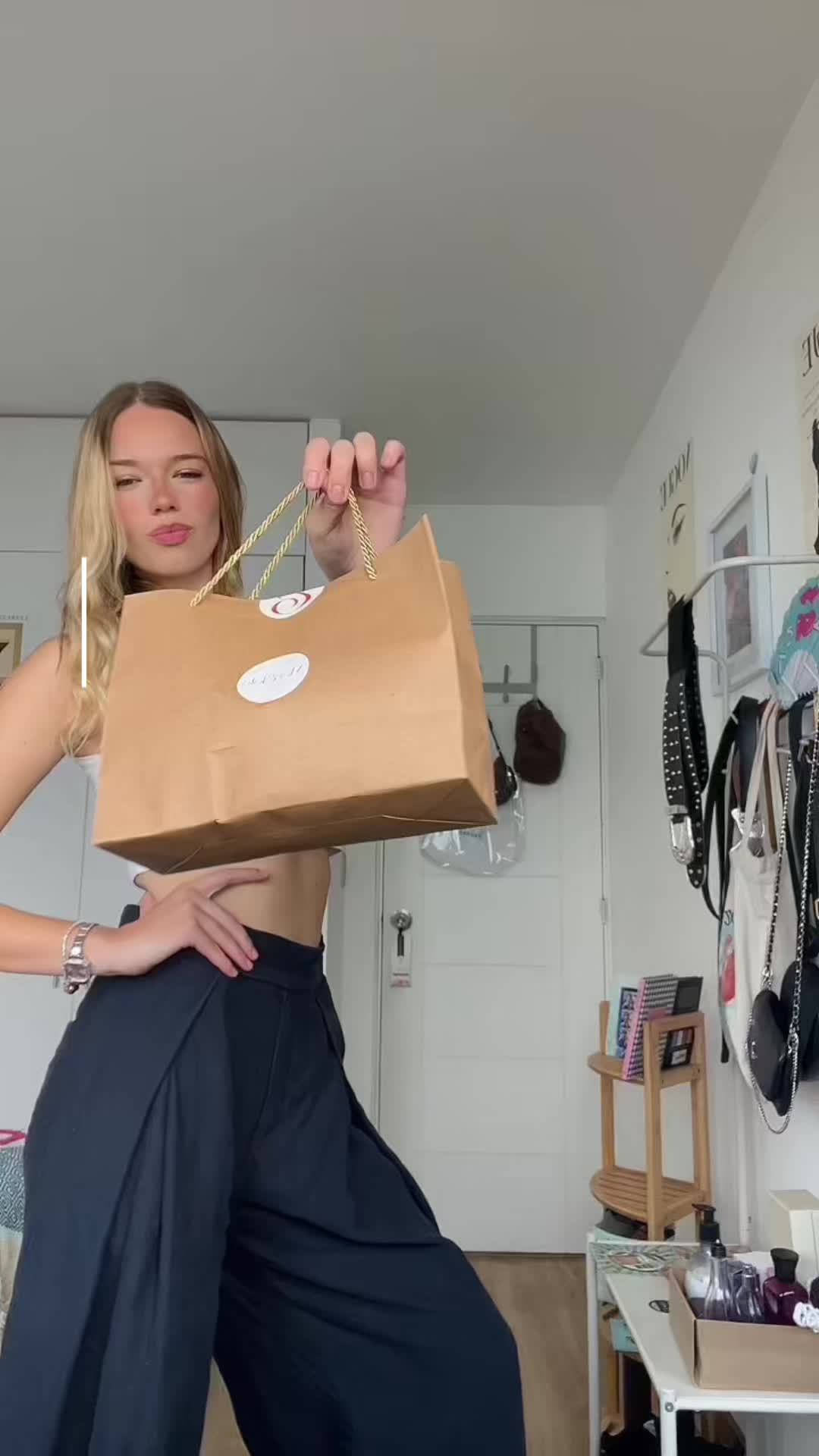 @VALENTINA