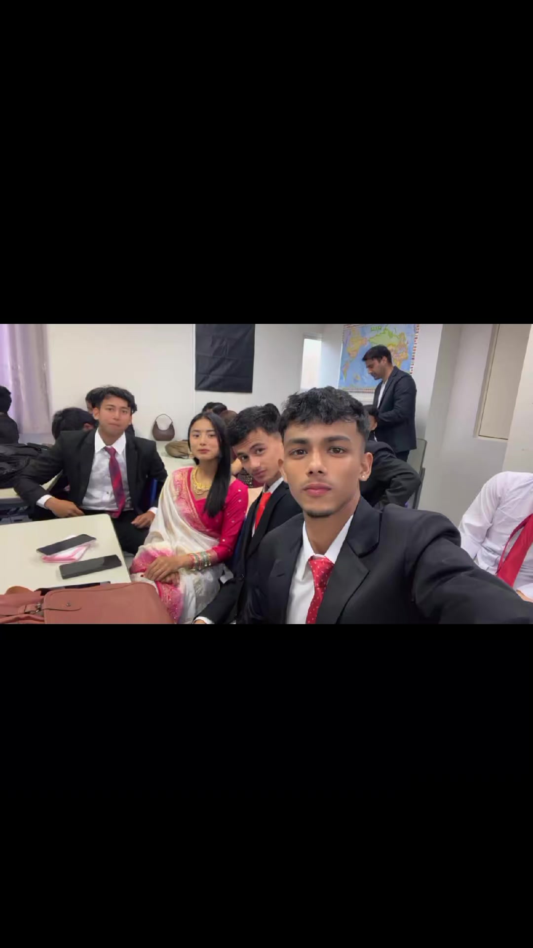 @Bibash 🇦🇷🇳🇵