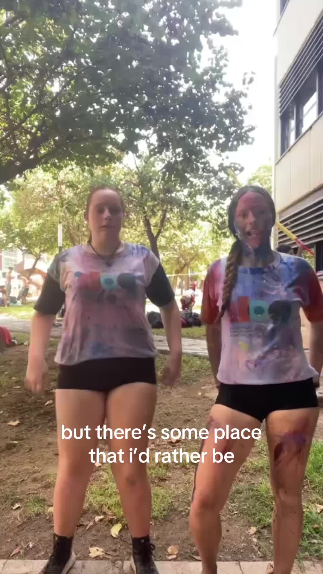 @🕺✌🏻