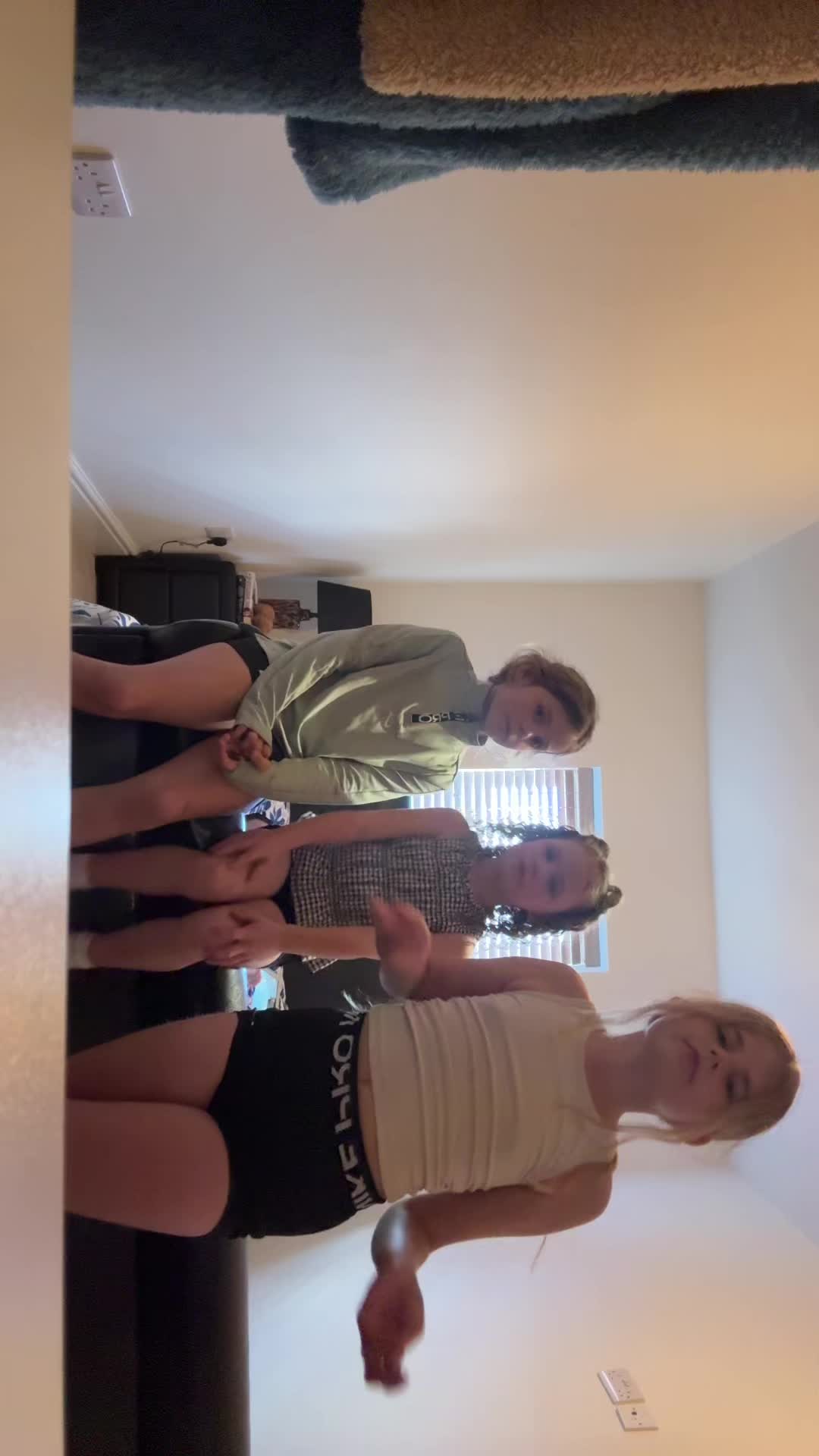 @chelshendx