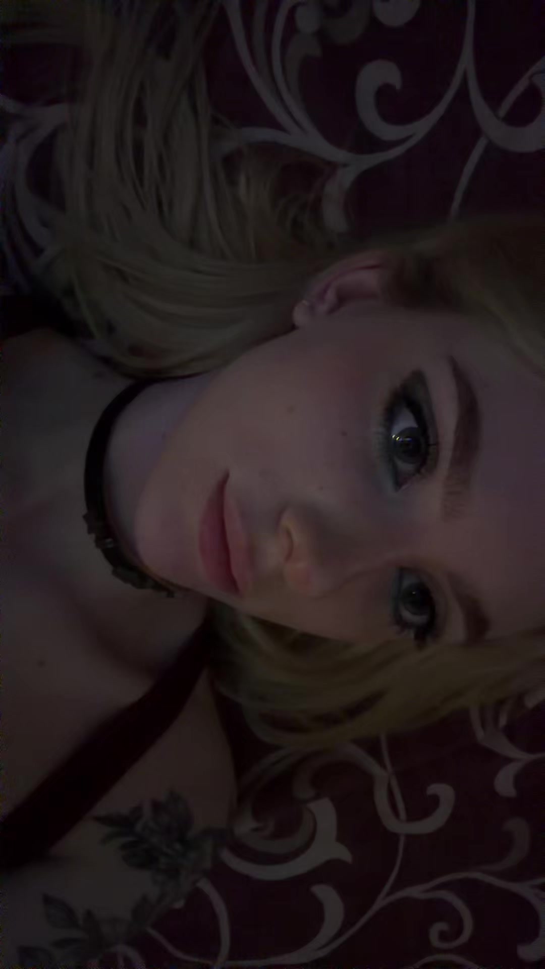 @✭