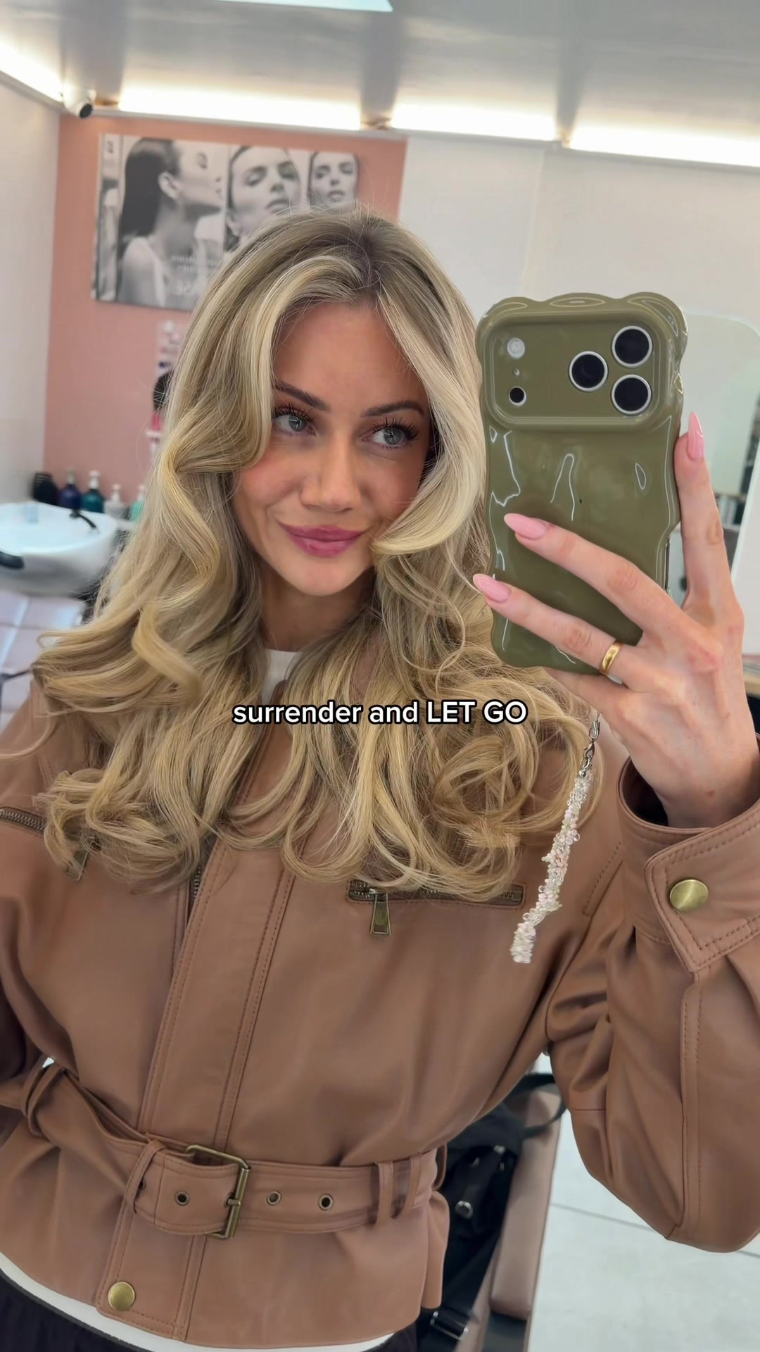 @vikkipresents