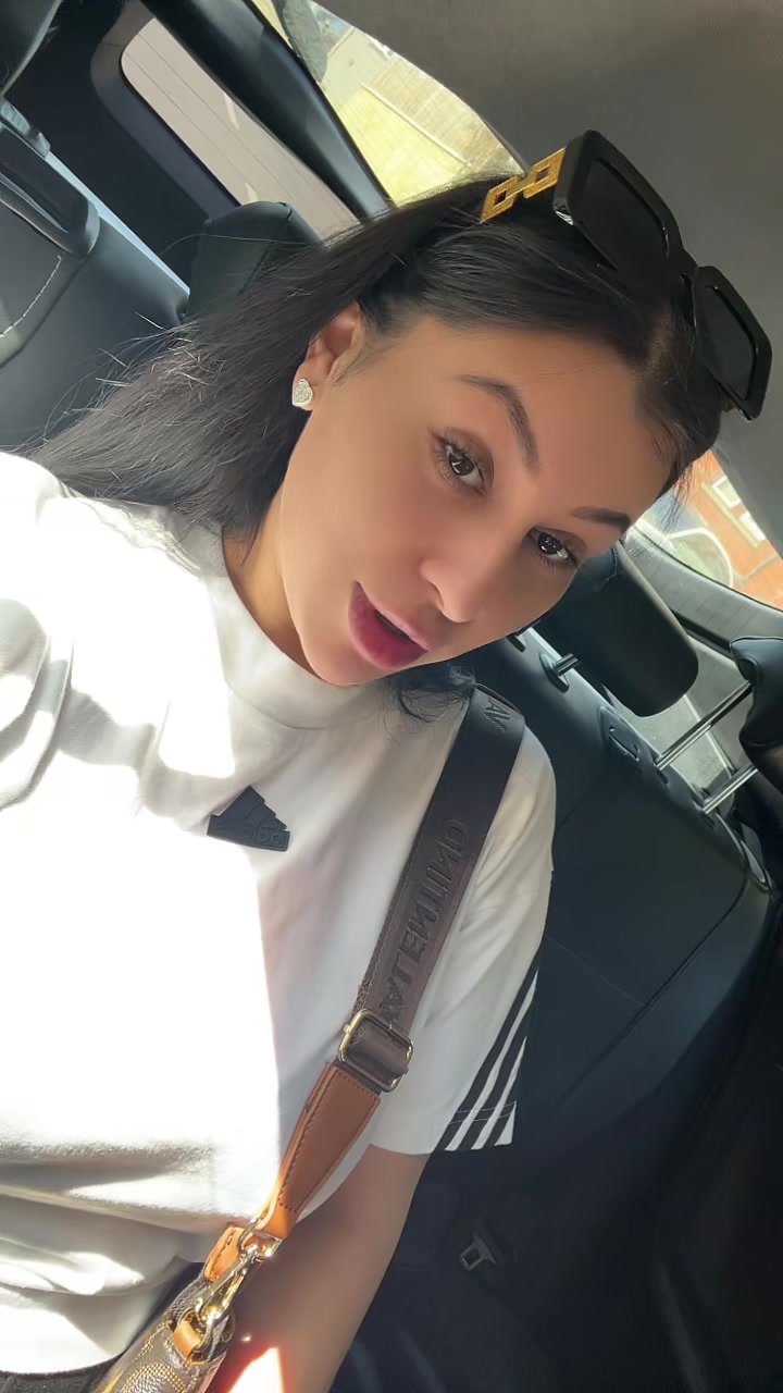 @Iulia✨