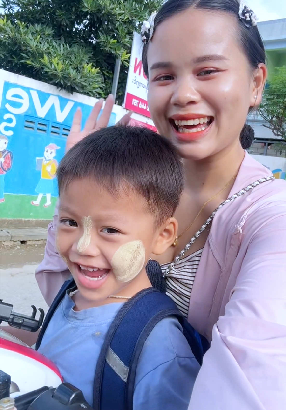 @Noung Lao (ၼွင်ႉလၢဝ်)💚