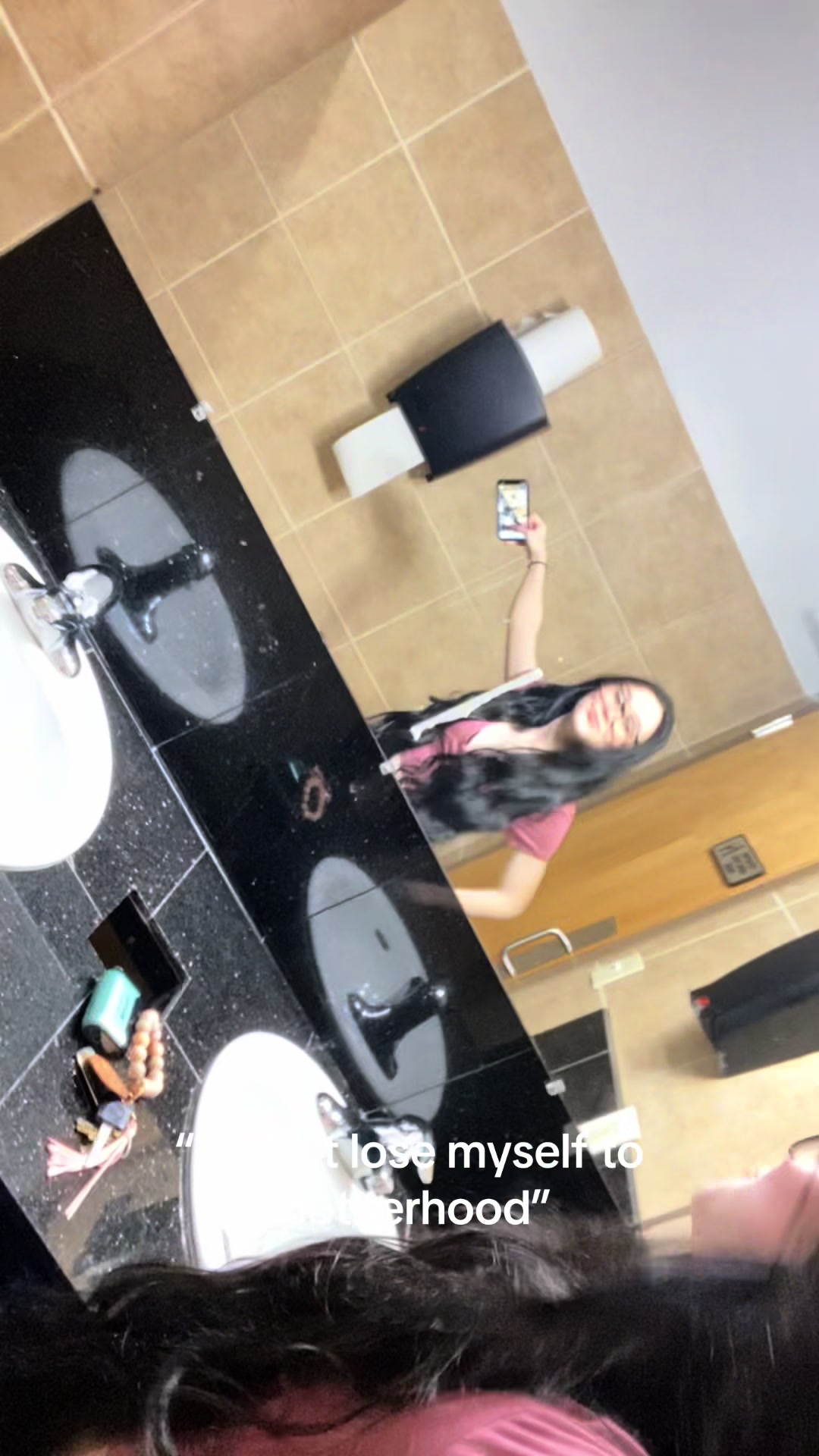 @kb 🖤💋