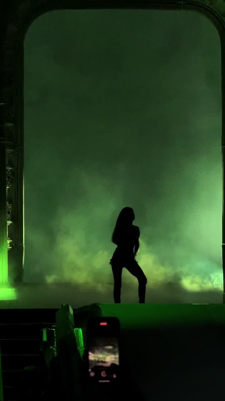 @Bet&ucirc;n O'Farrell