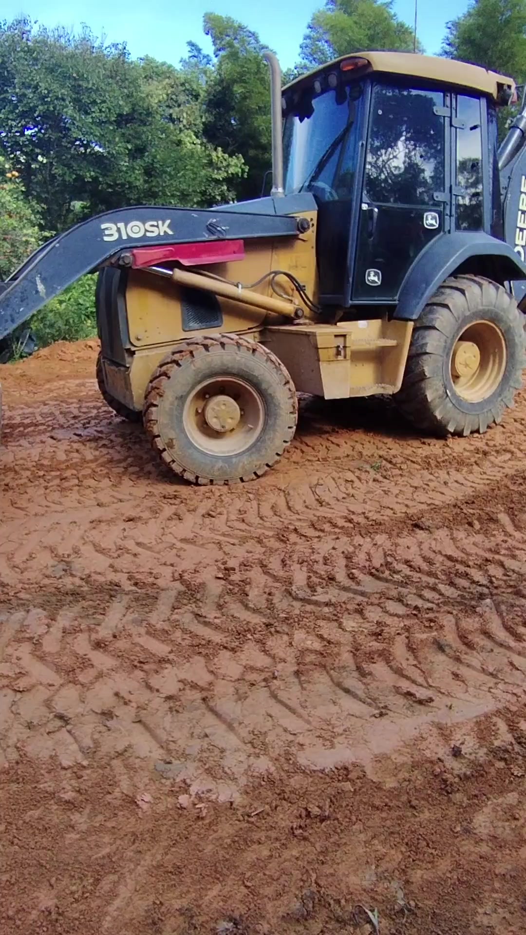 @@GigantesDeHierro🚜