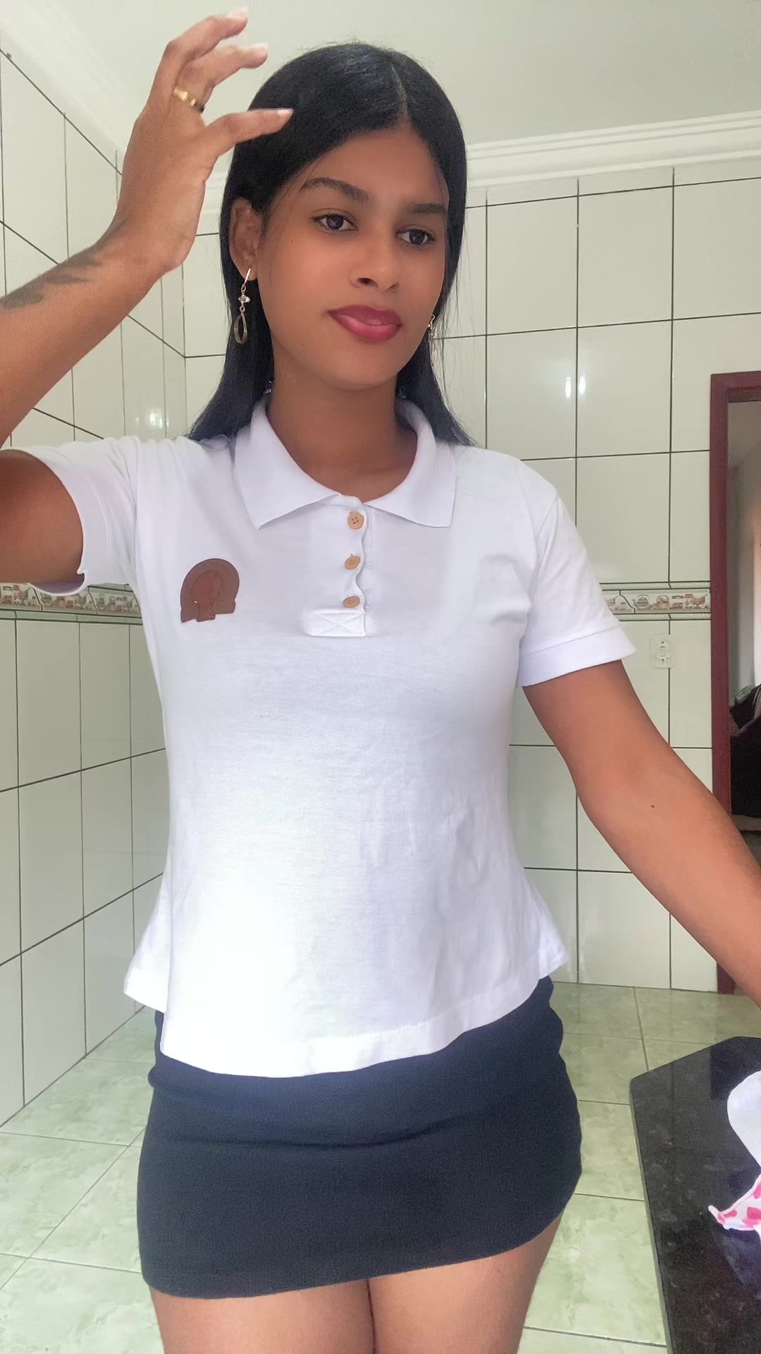 @T&acirc;nia