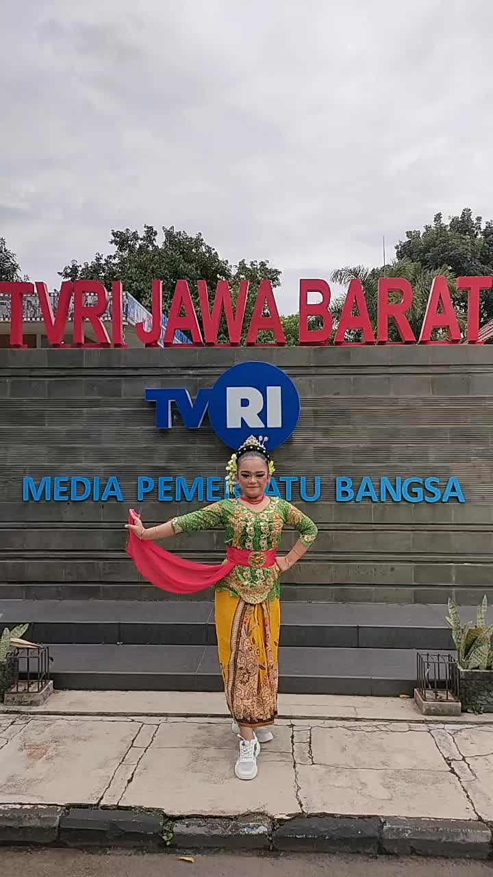 @Ibunya Neng Adel 💝💃✨