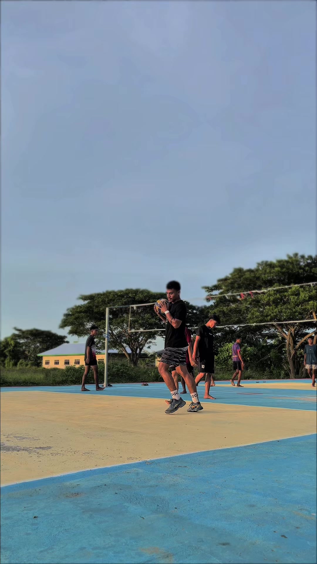 @Alex09📍