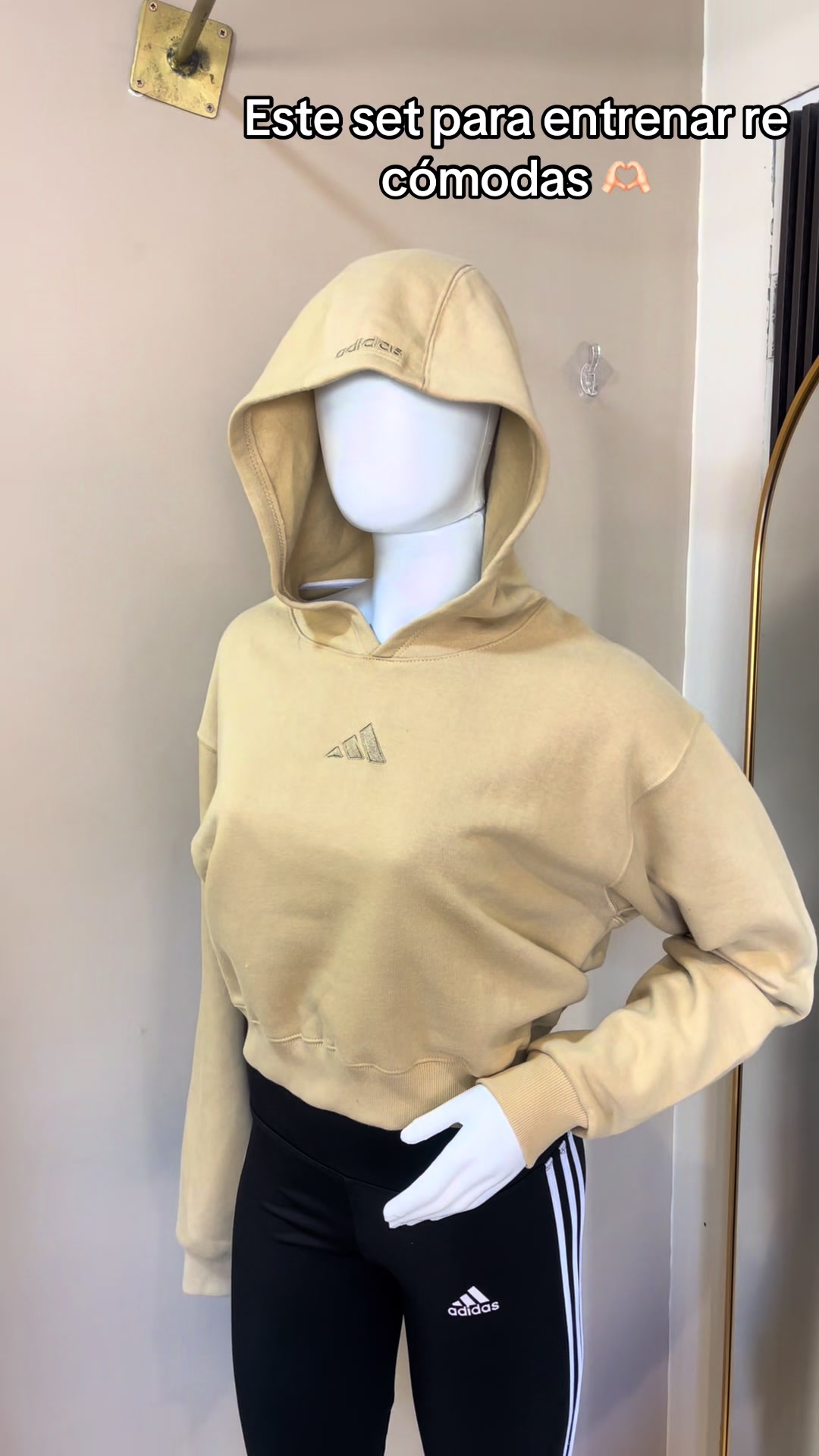 @𝐋𝐀𝐁𝐄𝐋𝐋𝐀𝒮𝒶𝓃𝓉𝒶🛍️