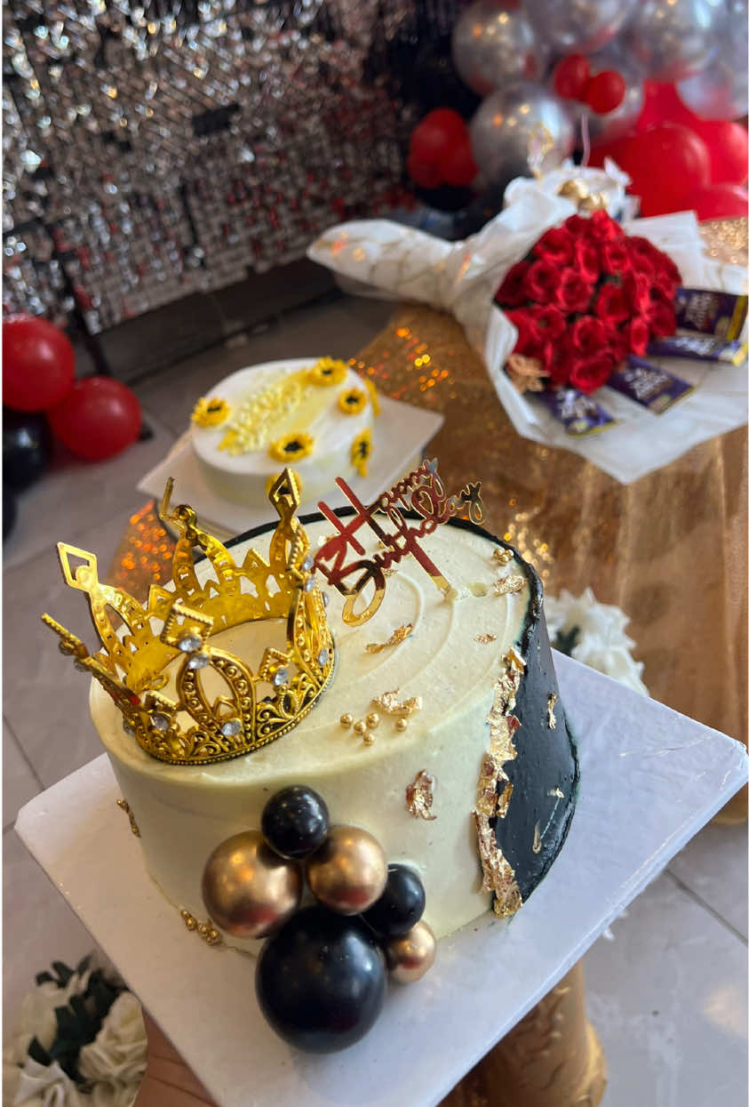 @👑𝑴𝒂𝑯𝒂𝒂👑