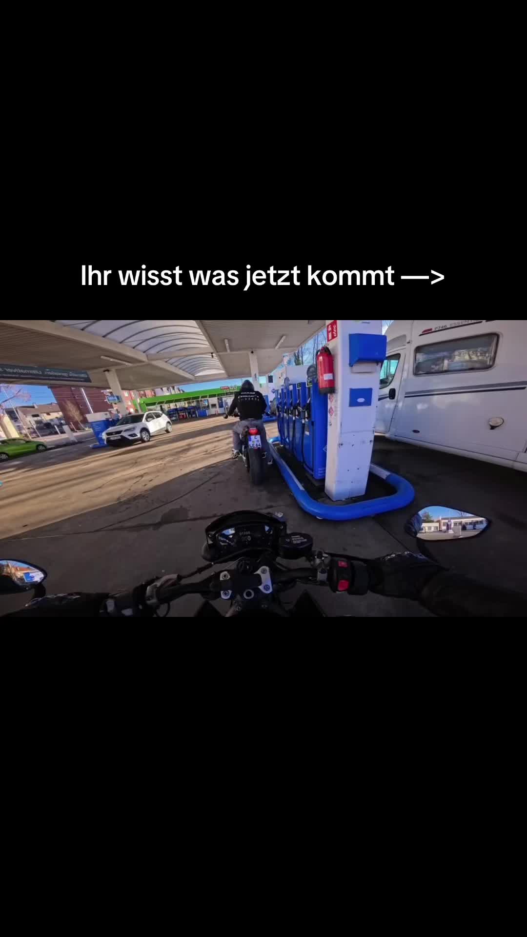 @Naked Essener‘z