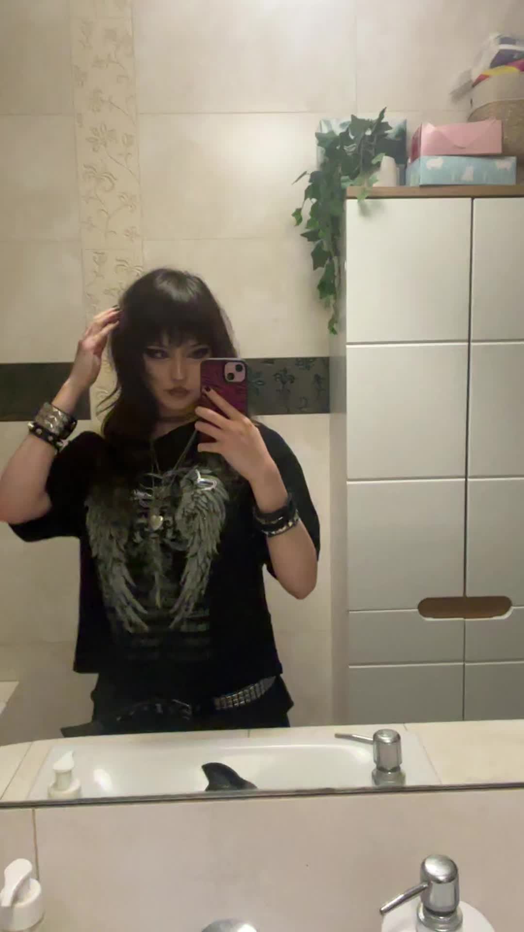 @ℳ𝒸𝒷𝓁𝒾𝓃𝑔 ℬ𝒶𝒷ℯ