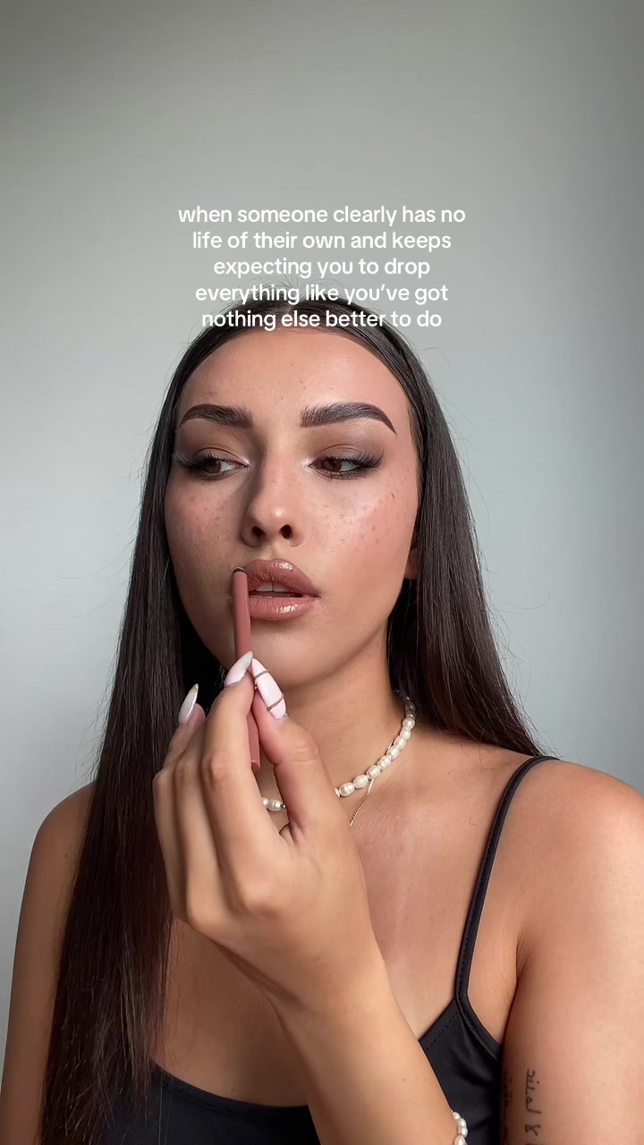 @katieee