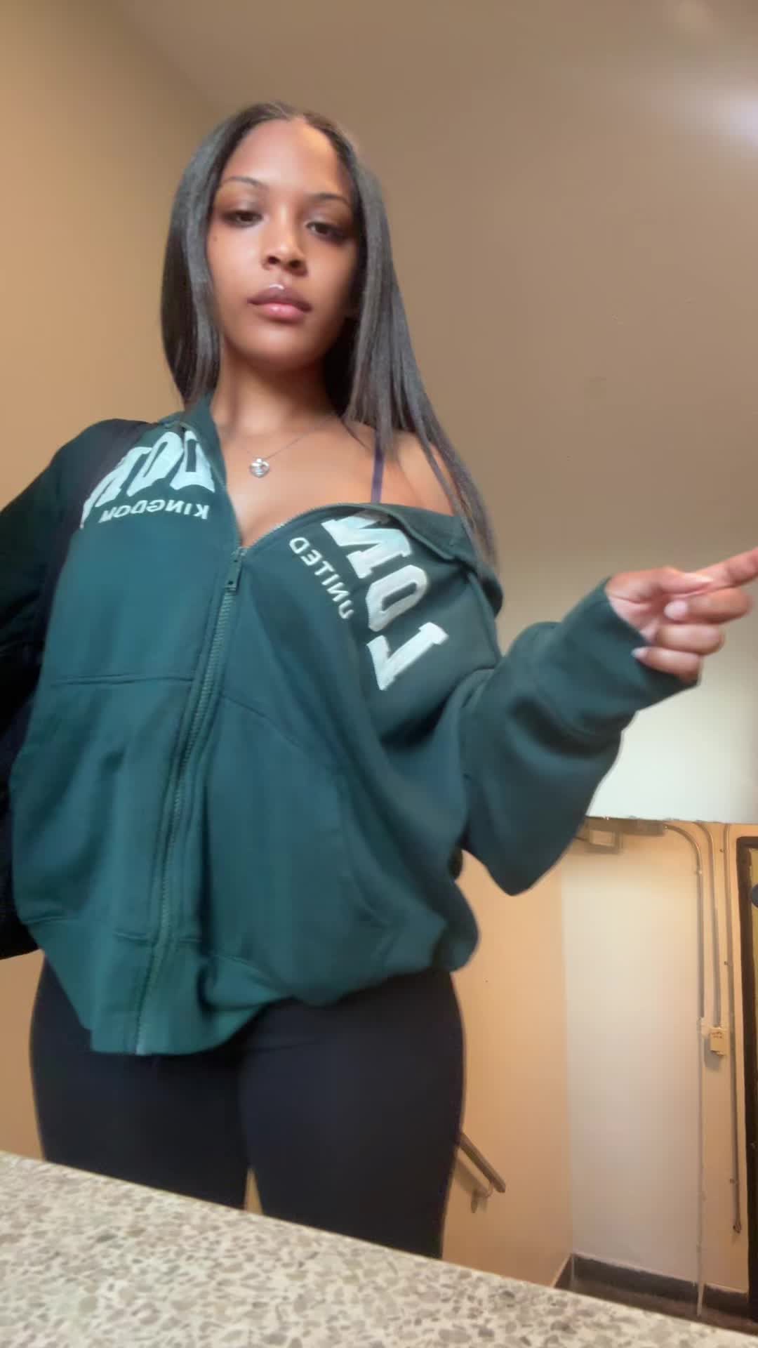 @Mikaa